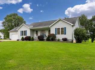 11583 Reservoir Rd, Marion, IL 62959