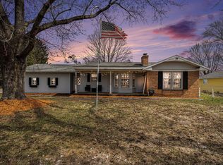 7806 Fairlawn Ave, Jenison, MI 49428