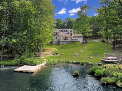 1111 Bluebay Ct, Dingmans Ferry, PA, 18328
