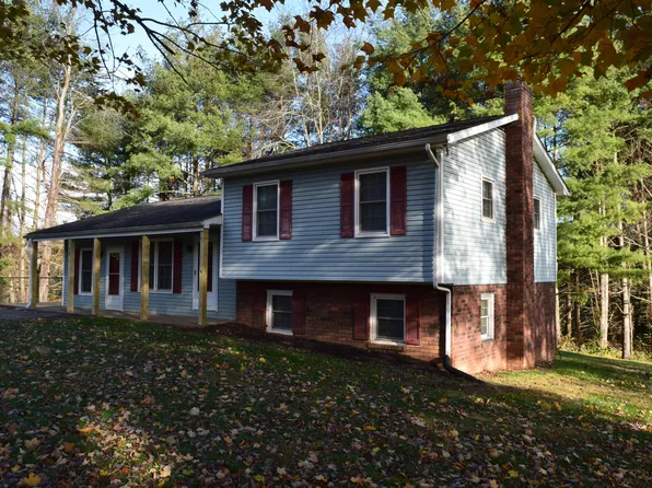 162 Ridgeview Rd NW, Floyd, VA 24091