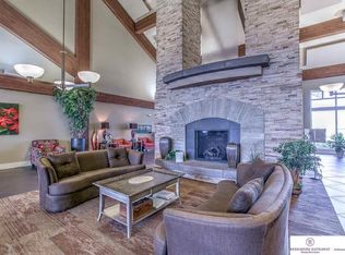 19303 Seward Plz, Elkhorn, NE 68022