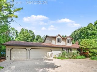 11471-31 Mile Rd, Washington, MI 48095