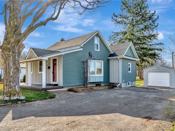 25 Barnabas St, Hamilton, ON L0R 1T0