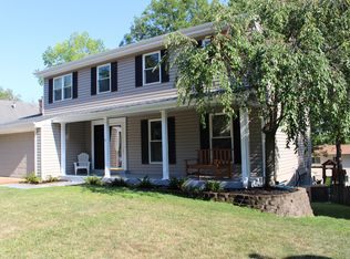 1146 Great Falls Ct, Ballwin, MO 63021