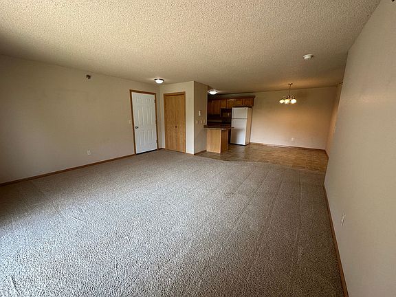 2nd image of 4020 McKenzie Dr SE Unit 2