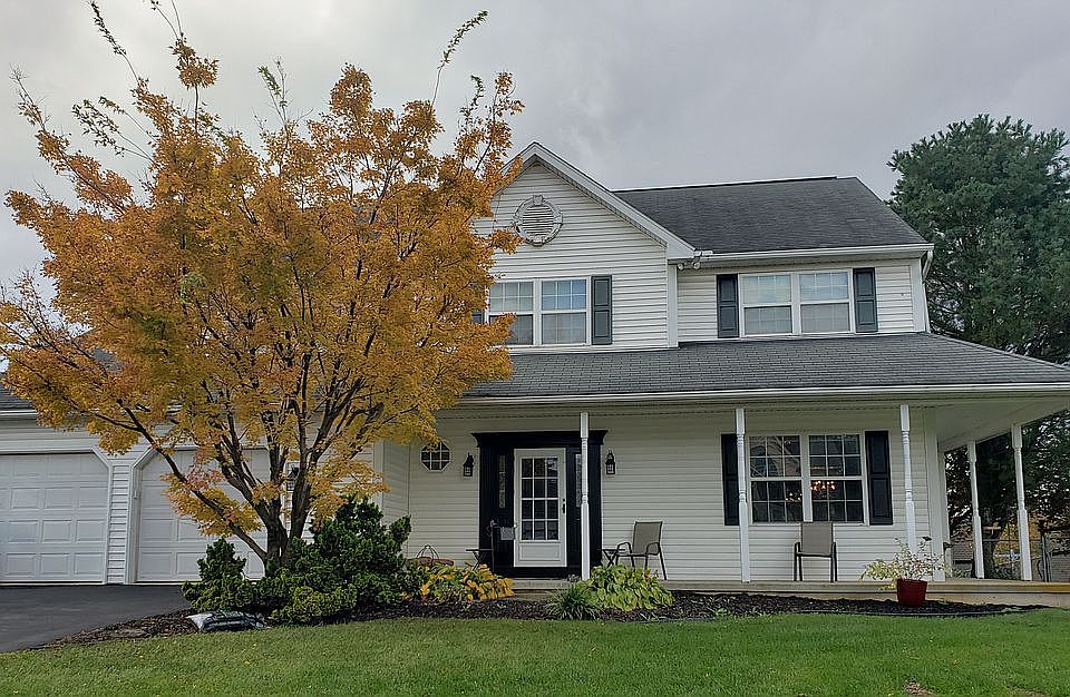 1st image of 3 Fieldcrest Ct