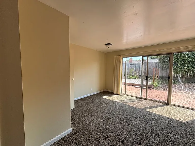 1481 Balboa St — Photo 8