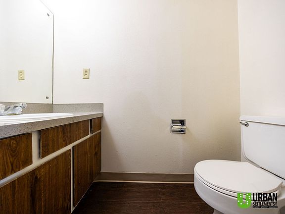 5th image of 3129 E 29th Ave APT A