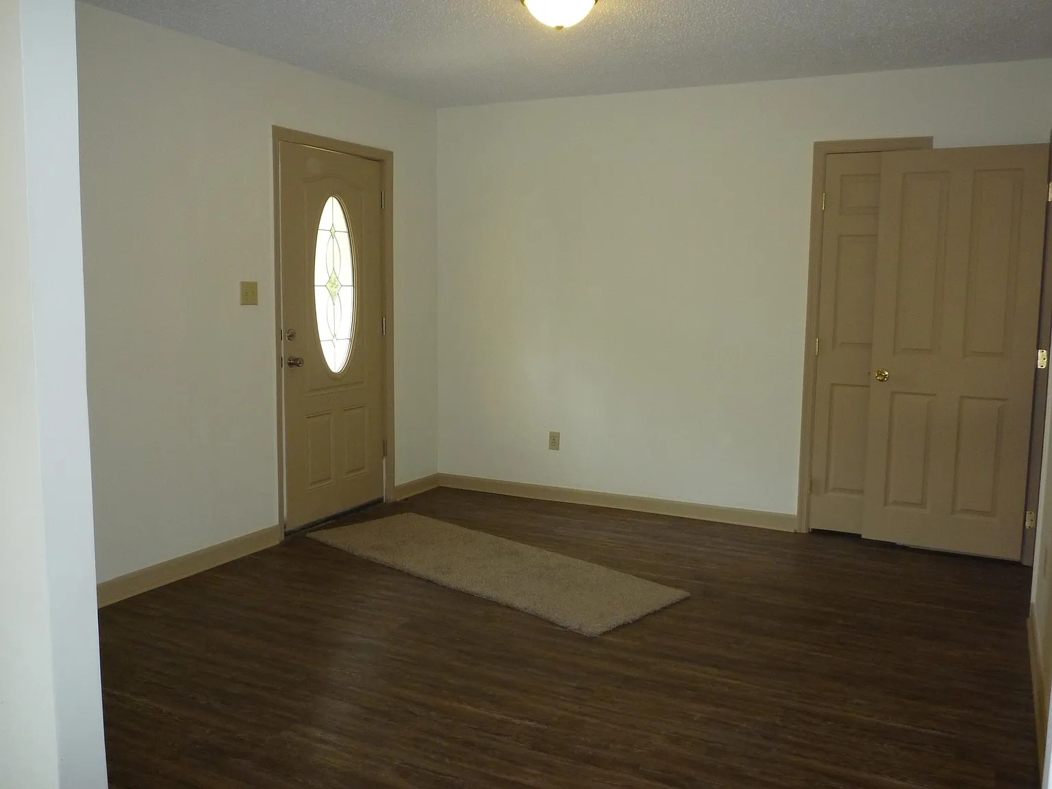 3 bed, 1728 sqft, $1,750 — Photo 3