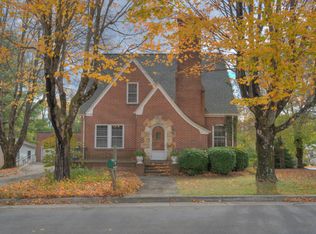 305 E Oxford St, Floyd, VA 24091