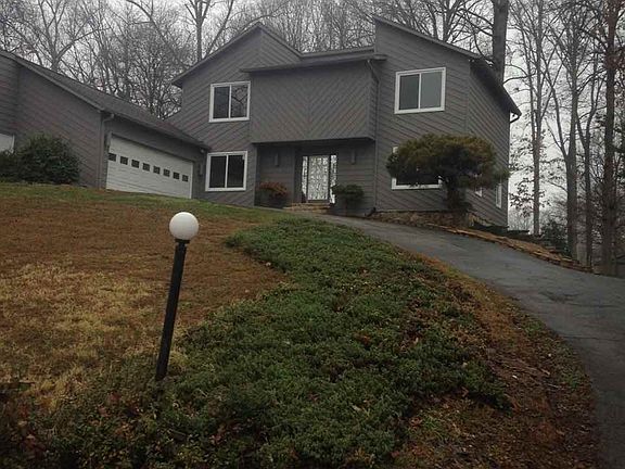 3rd image of 5700 Big Elm Dr