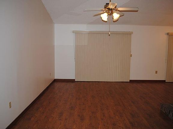 3rd image of 2681 Washington Ave