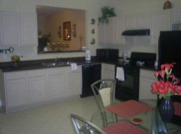 3rd image of 5249 Savannah Ln