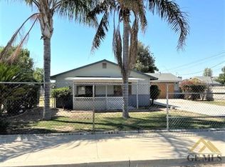 8517 Pioneer Dr, Bakersfield, CA 93306