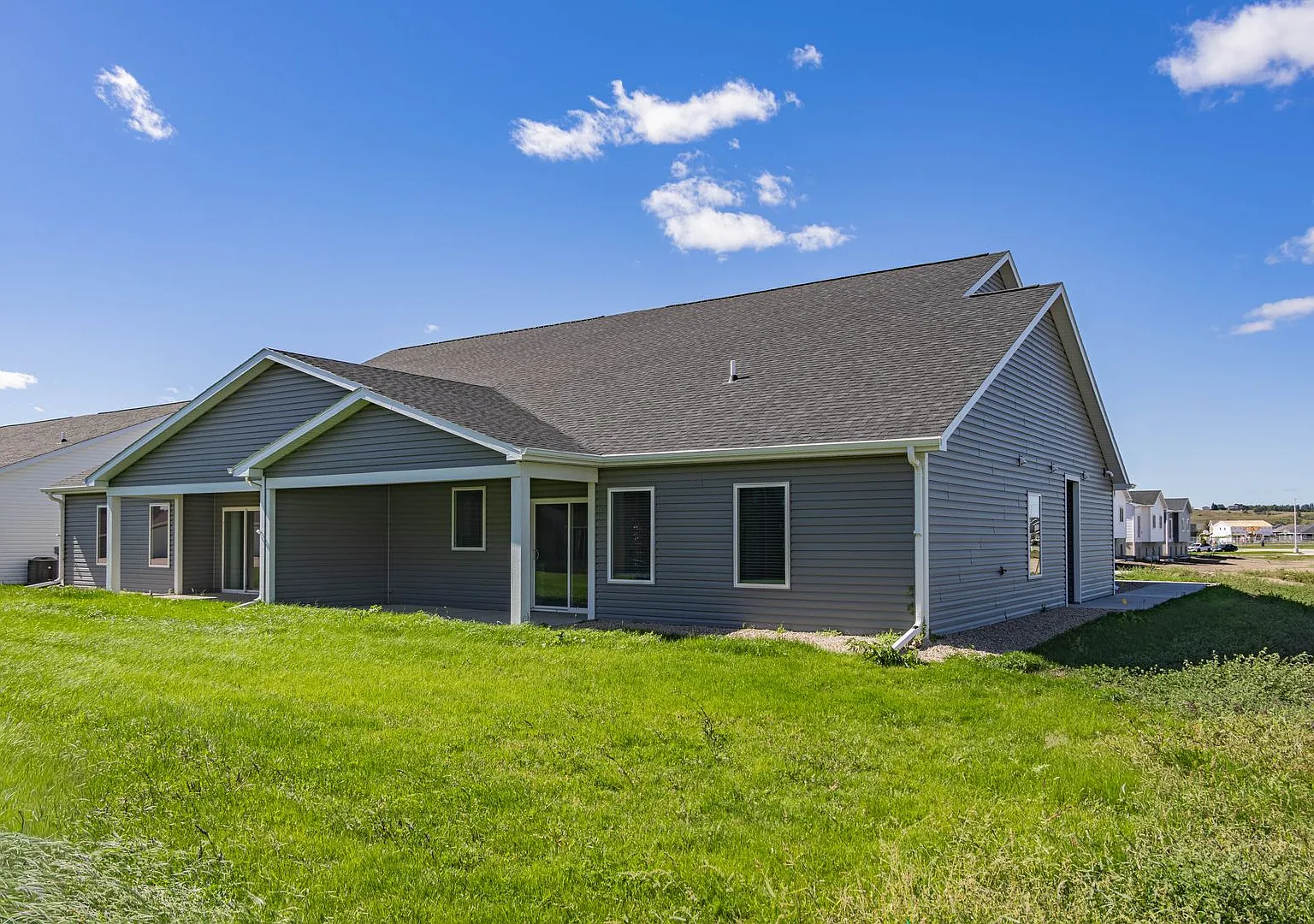 One Month FREE on a 13-Month Lease! Sign by September 30th! — Photo 3