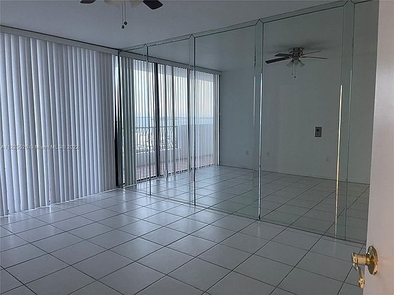 5th image of 555 NE 15th St #N603