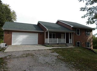 2864 Water St NE, Swisher, IA 52338