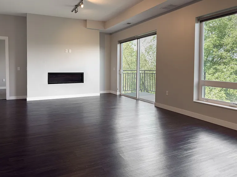 Red44 Luxury Apartments | Specials Available — Photo 89
