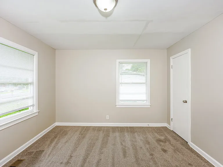 433 Orchid Rd — Photo 10