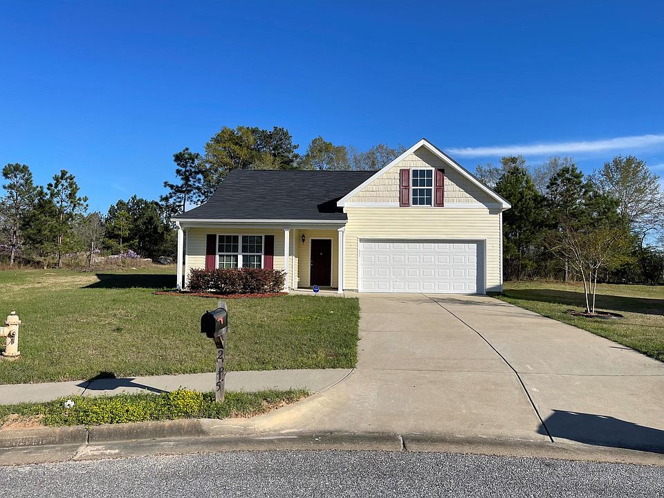 1st image of 2615 Honeysuckle Dr
