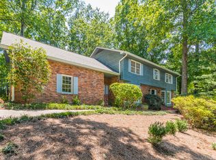 1725 Branch Valley Dr, Roswell, GA 30076