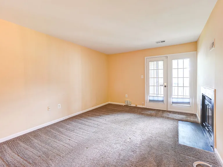 20649 Shadyside Way #B — Photo 11