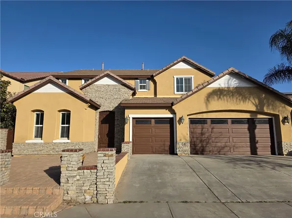 537 Peregrine Ln, San Jacinto, CA 92582