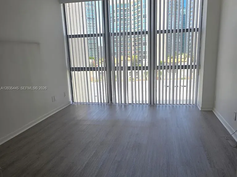 16909 N Bay Rd #1020 — Photo 23