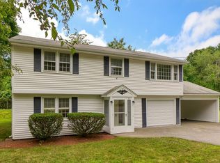 27 Fayette Rd, Bedford, MA 01730