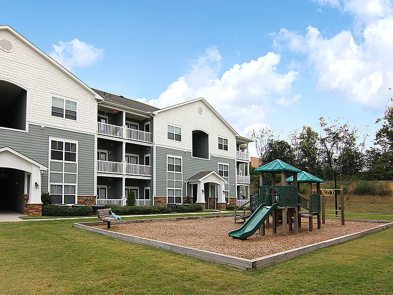Reed Creek Apartments — Photo 29