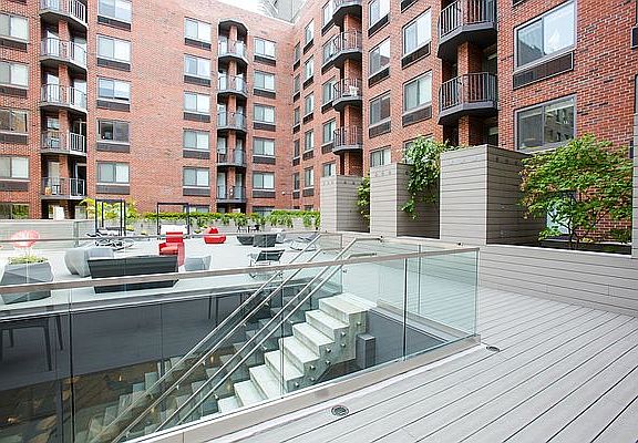 5th image of 101 W 15th St APT 105
