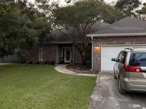 1173 Glendale Pl, Gulfport, MS 39507