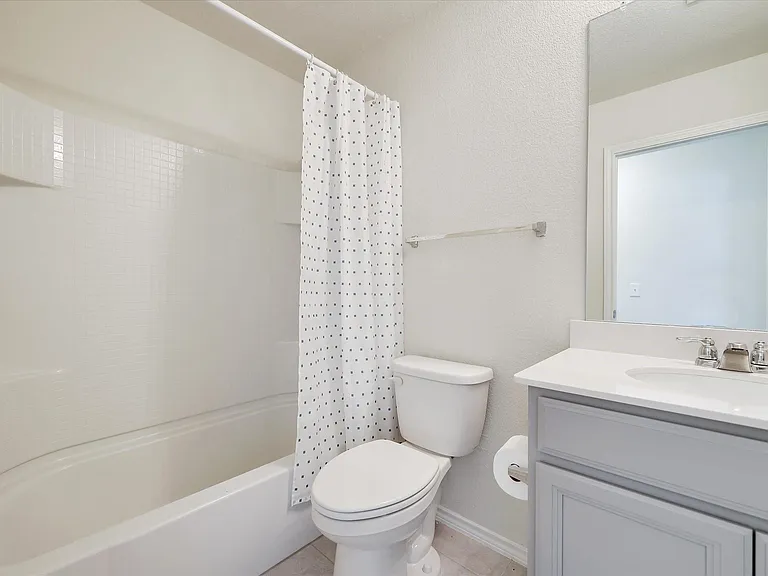 1633 Vernon Dr — Photo 16