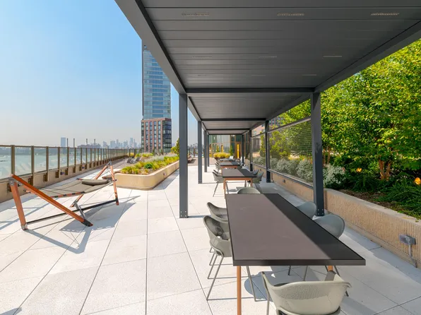 2-20 Malt Drive image 18 of 20