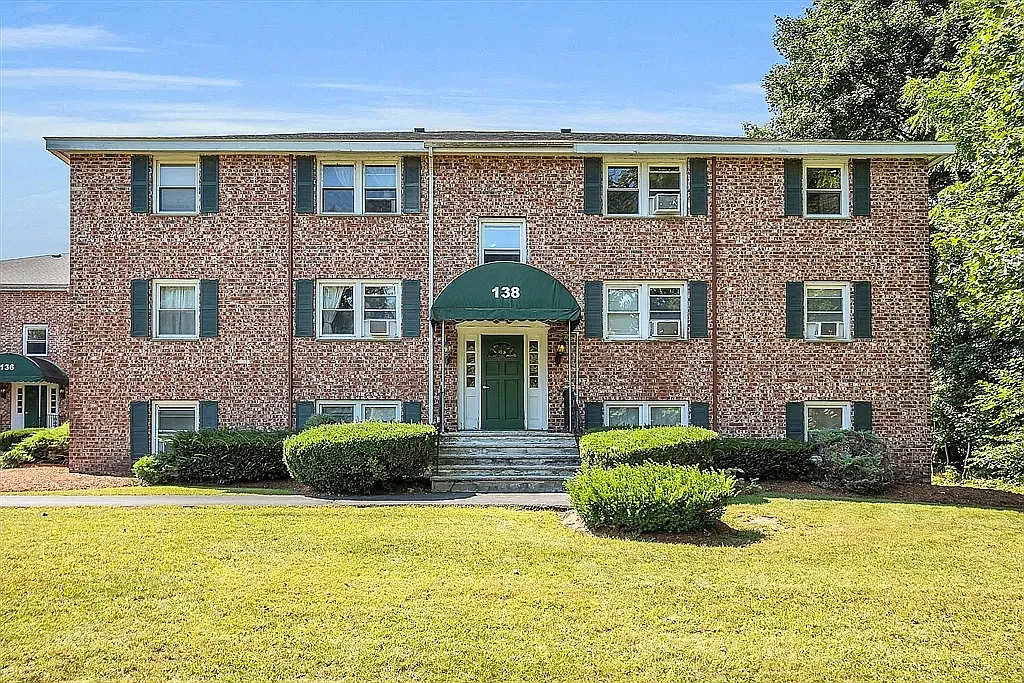 2 bed, 603 sqft, $2,100 — Photo 3