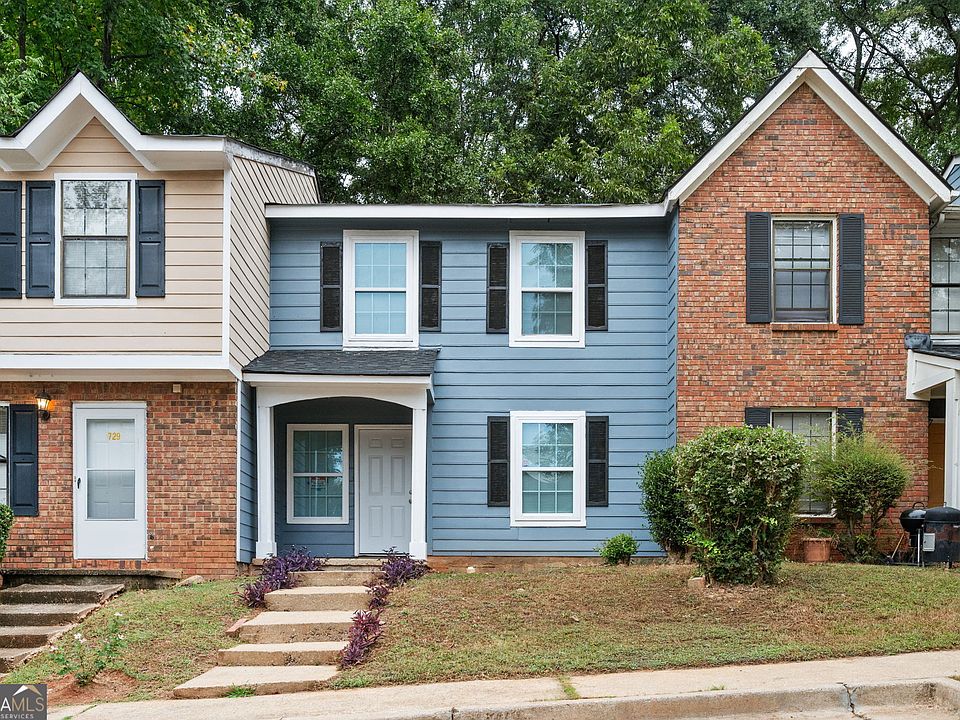 1st image of 725 Oak Dr