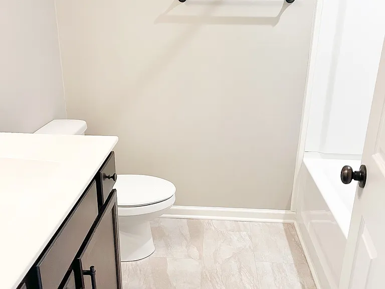 305 Rowand Ct #4 — Photo 14