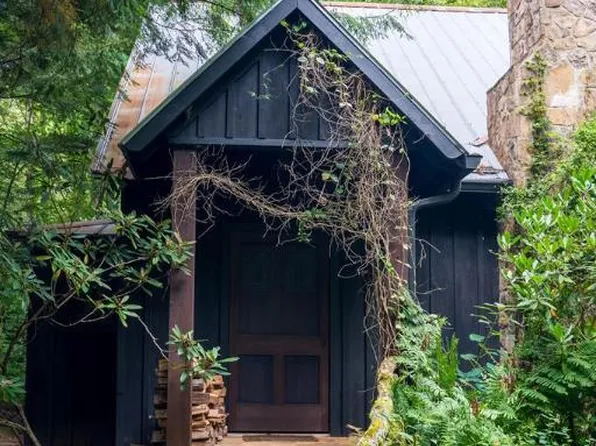 1003 Retreat Lane, Highlands, NC 28741