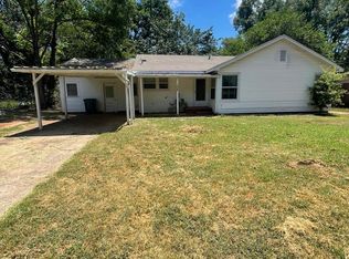 108 Ridgeway Dr, Daingerfield, TX 75638