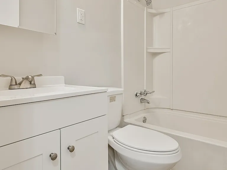 1414 Priscilla Ave — Photo 13