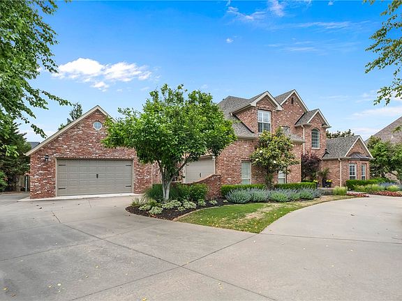 2nd image of 4 S Shetland Ln