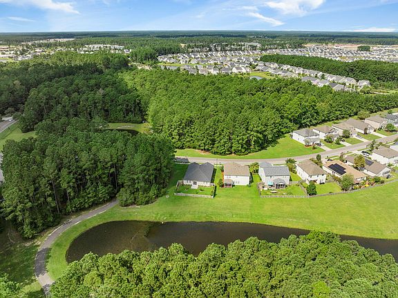 3rd image of 112 Shadybrook Dr