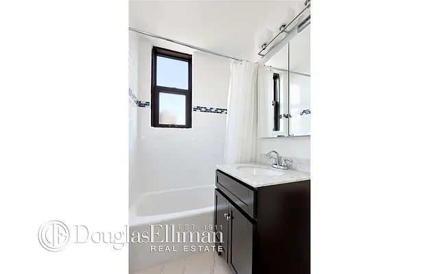 Sold by Douglas Elliman | media 17