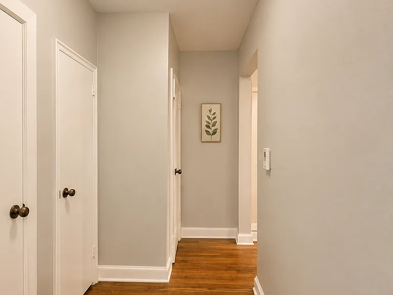 128-129 Chancellor Ave #D05 — Photo 4
