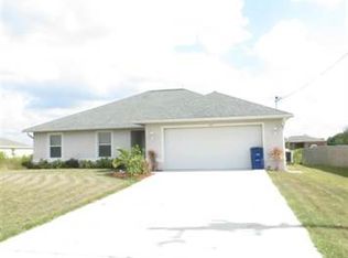 425 Picturesque Ave, Lehigh Acres, FL 33974