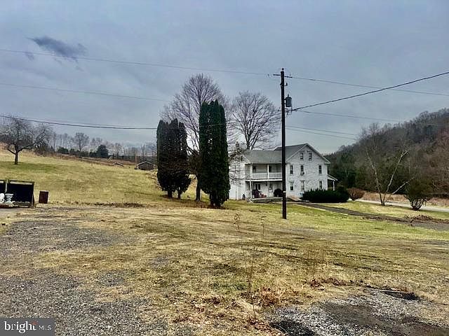 1st image of 896 Catawissa Creek Rd