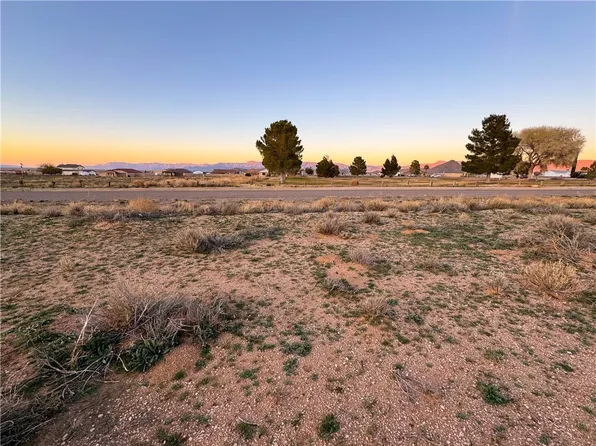 7348 E Squaw Creek Dr, Kingman, AZ 86401