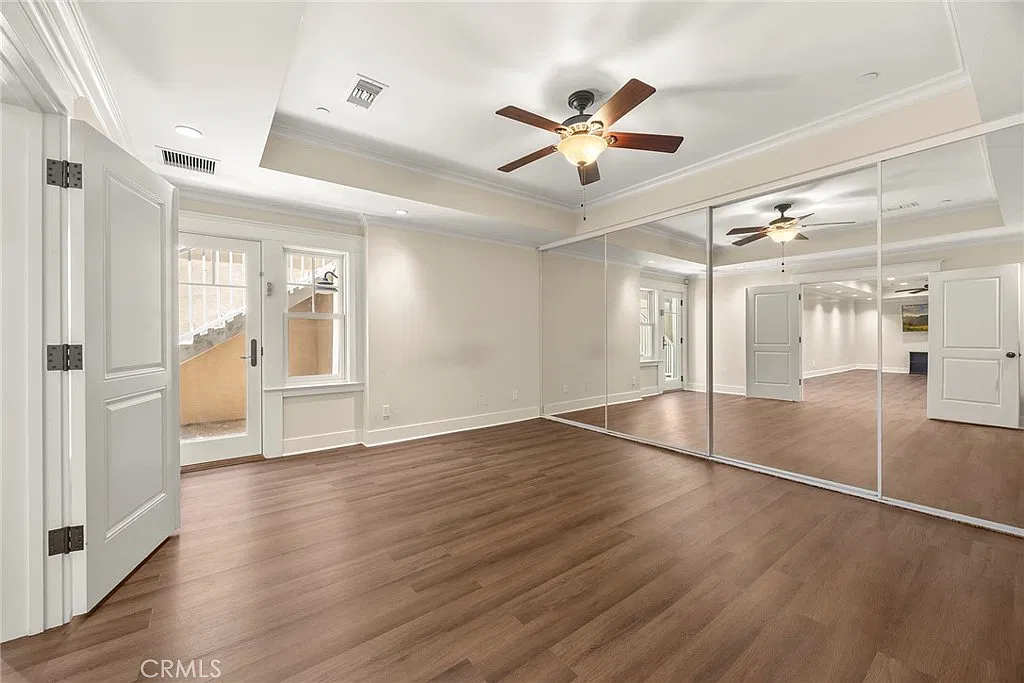 1 bed, 942 sqft, $2,650 — Photo 4