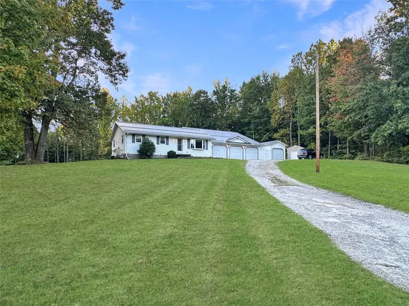 6365 Clark Rd, Erie, PA 16510