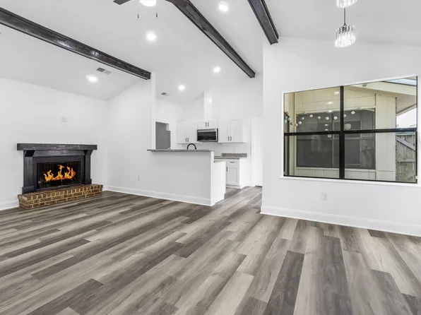 8030 Pennth Ave APT 6C, Baton Rouge, LA 70809